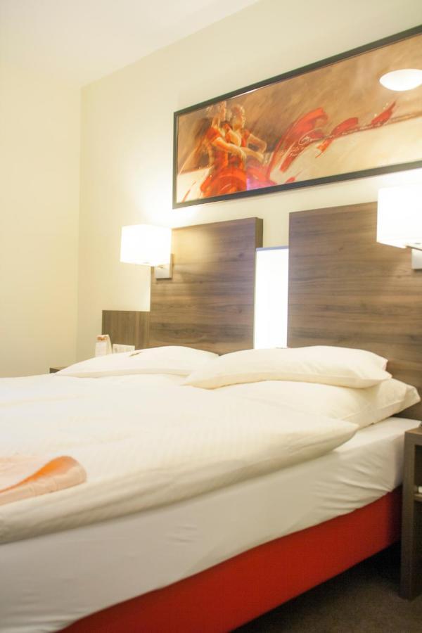 Hotel Zum Adler Bonn Szoba fotó