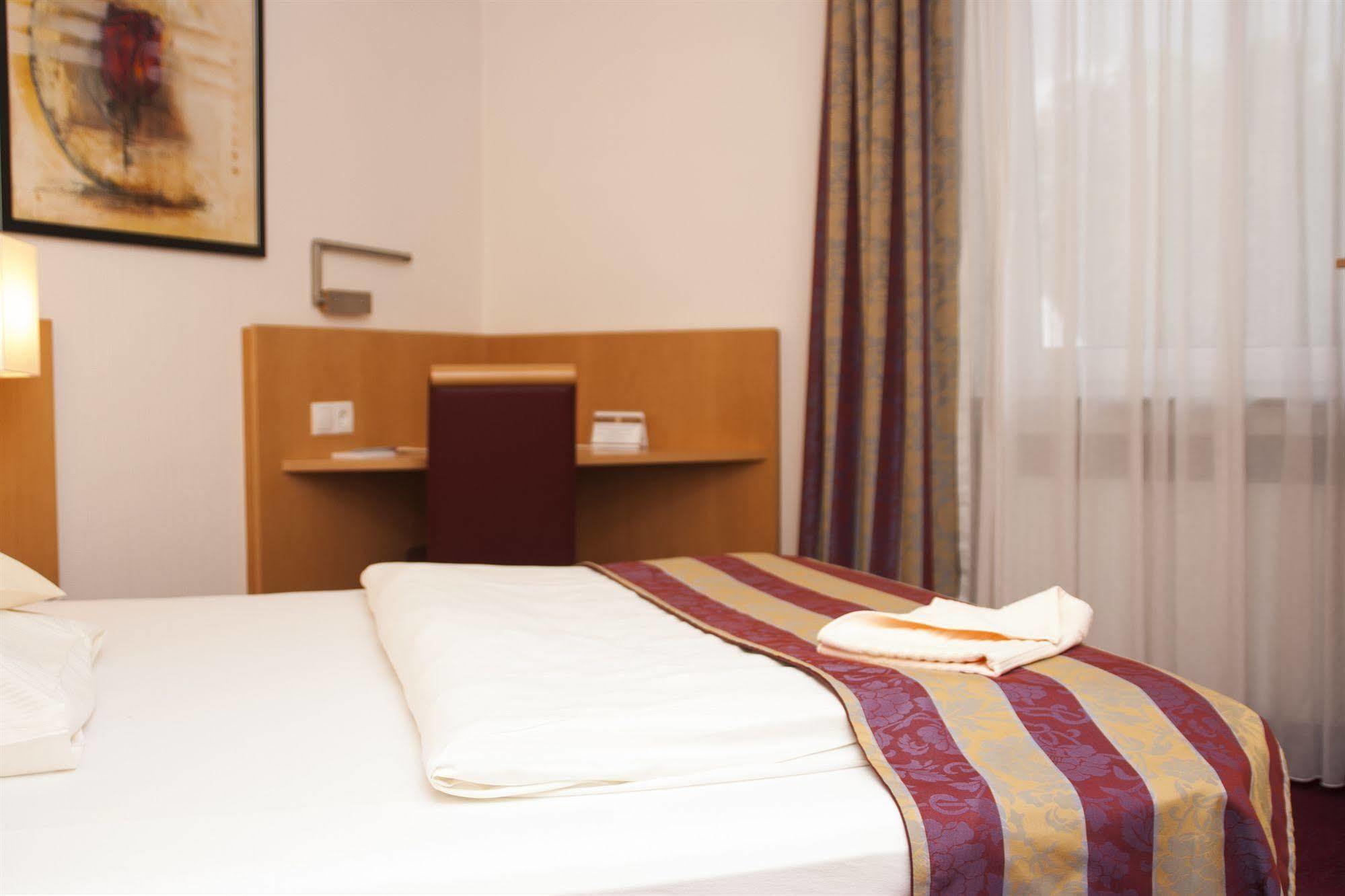 Hotel Zum Adler Bonn Kültér fotó