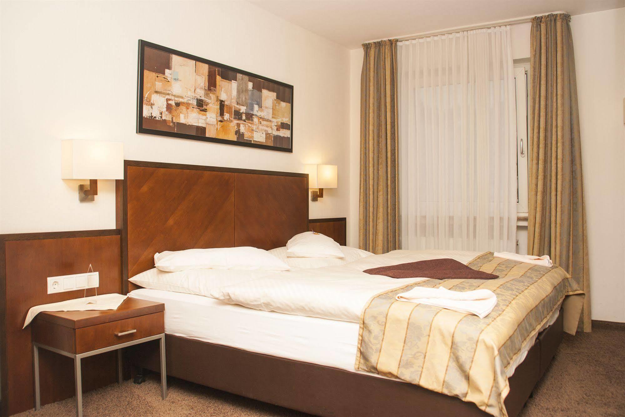Hotel Zum Adler Bonn Kültér fotó
